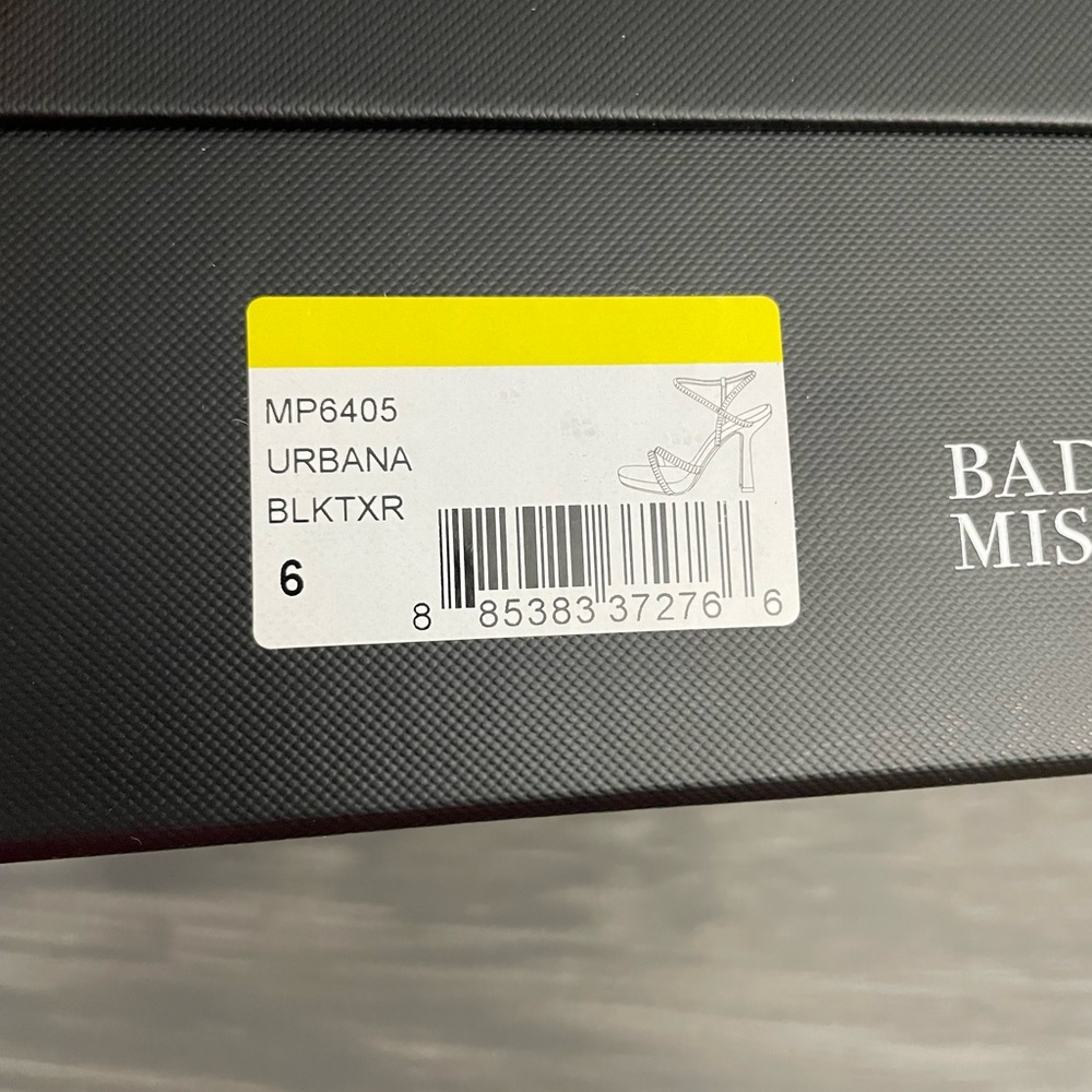 NIB Badgley Mischka Urbana stiletto heels - Picture 12 of 16
